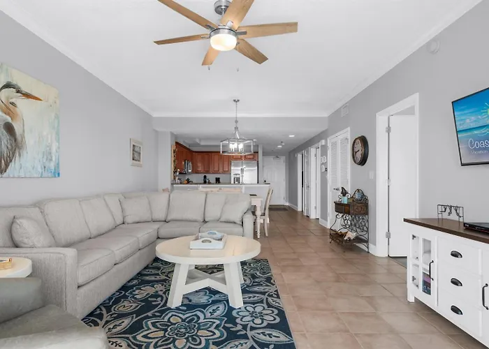 Apartment Crystal Shores West Beachfront 2 Bed Indooroutdoor Pool Free Daily Activities