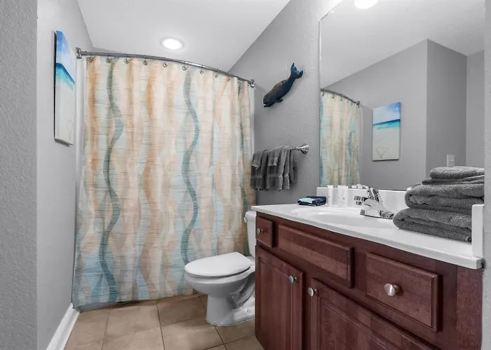 Apartment Crystal Shores West Beachfront 2 Bed Indooroutdoor Pool Free Daily Activities *