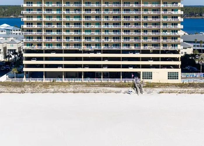 Apartment Crystal Shores West Beachfront 2 Bed Indooroutdoor Pool Free Daily Activities